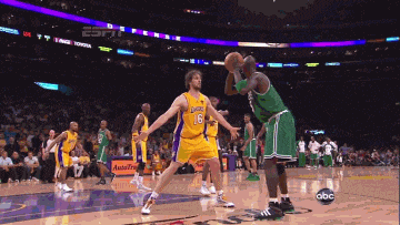 也对他寄予 也对他寄予